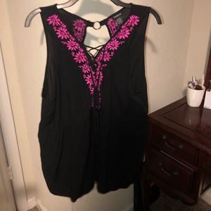 Torrid blouse with pink threaded flowers